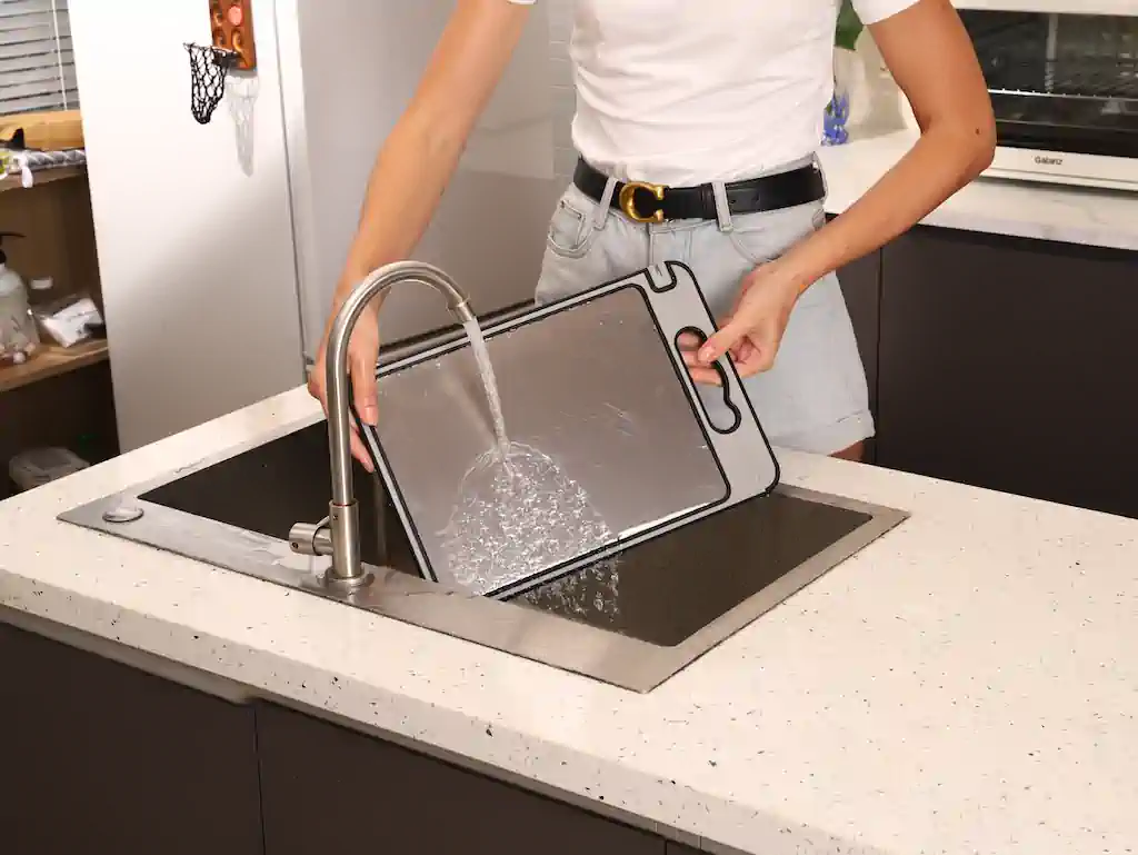 Washing TIBO Cutting Board